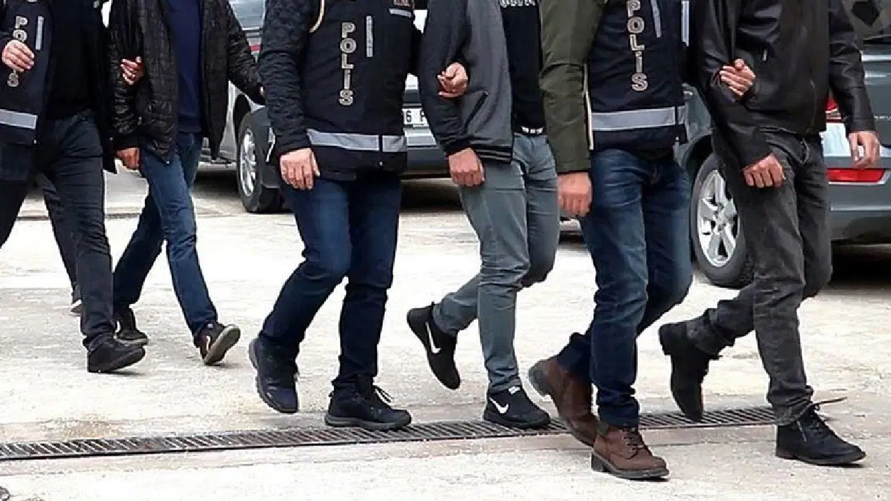 3 ilde 'change' araç operasyonu: 16 şüpheli yakalandı, 28 araç ele geçirildi