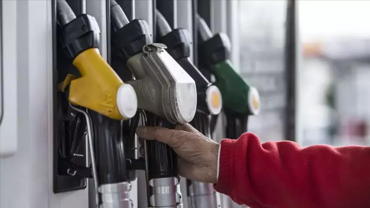 AKARYAKIT FİYATLARI 21 NİSAN: Benzin, motorin, LPG ne kadar? İstanbul, Ankara, İzmir akaryakıt fiyatları