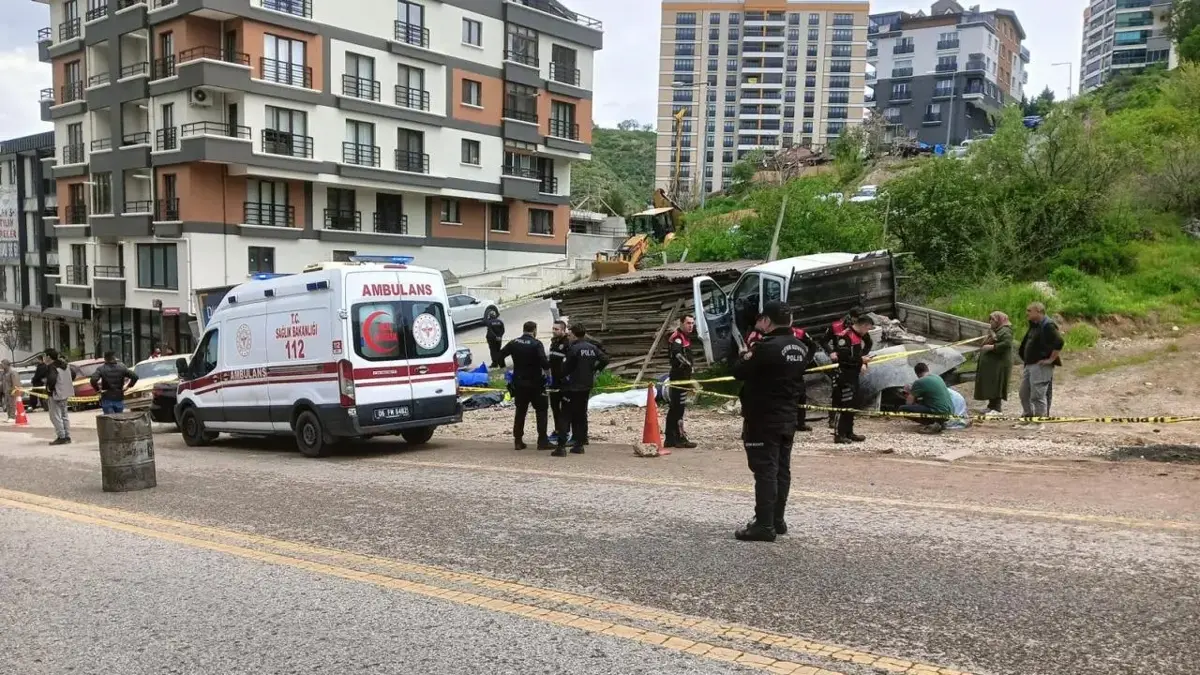 Ankara'da kamyonetin altında kalan 2 işçi hayatını kaybetti