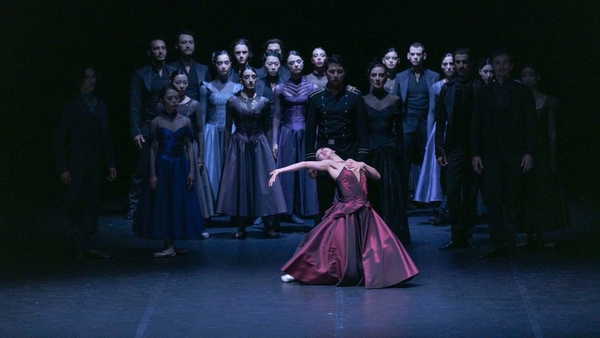 Antalya Devlet Opera ve Balesi 'Anna Karenina' balesinin prömiyerini sahneledi