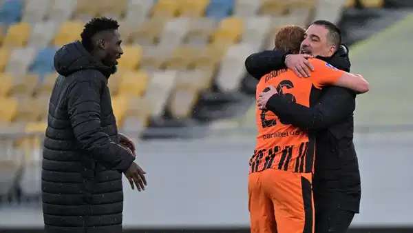 Arda Turan'ın ekibi Shakhtar Donetsk'ten şampiyonluk yolunda dev galibiyet!