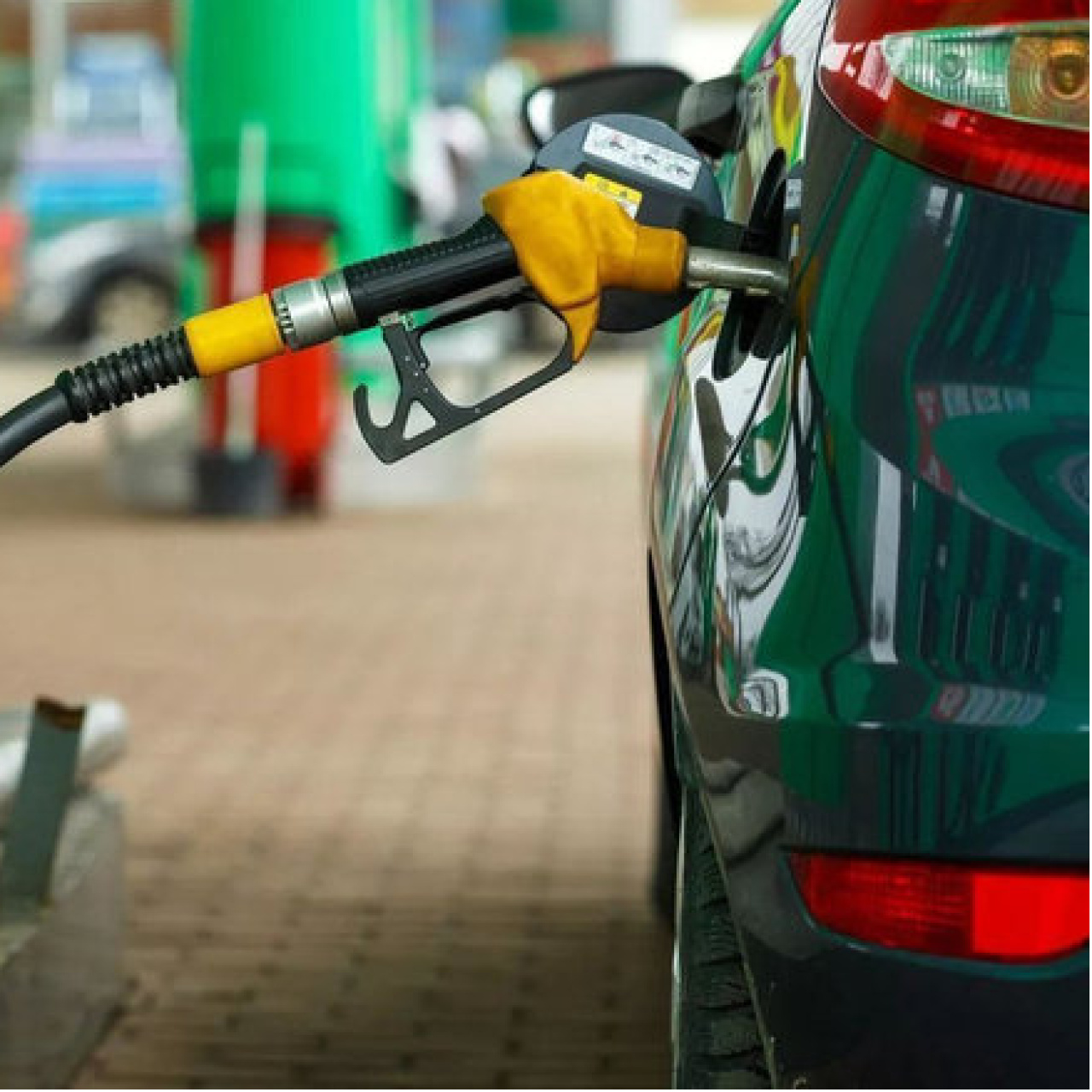 Benzine ve motorine zam mı geldi?