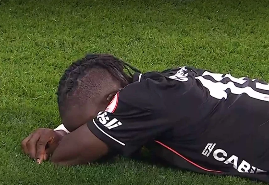 Beşiktaş kupadan elendi: Yıldız isim gözyaşlarını tutamadı