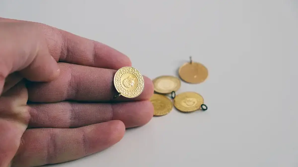 CANLI ALTIN FİYATLARI 9 MAYIS: Gram, çeyrek, yarım ve cumhuriyet altını ne kadar? Kapalı Çarşı altın alış satış fiyatları son durum!