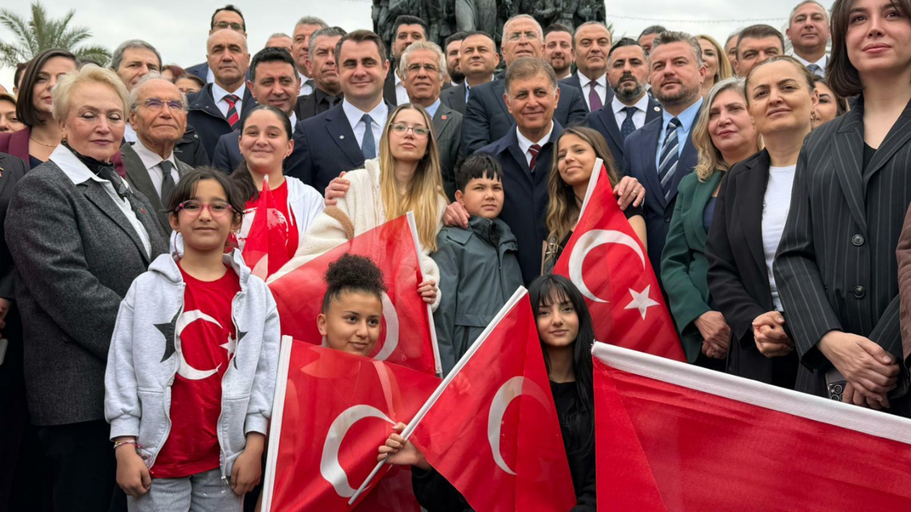 Cemil Tugay’dan alternatif tören tepkisi: Milletin bayramını elinden alamazsınız