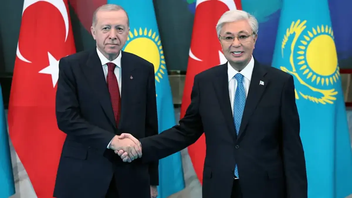Cumhurbaşkanı Erdoğan'a Kazakistan'da "Hoca Ahmet Yesevi Nişanı" takdim edildi