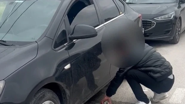 Ekipler fark edince müdahale gecikmedi! Yaptığına pişman oldu; hepsini tek tek yerden topladı