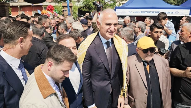 Ersoy’dan Bayramda 9 gün tatil yanıtı