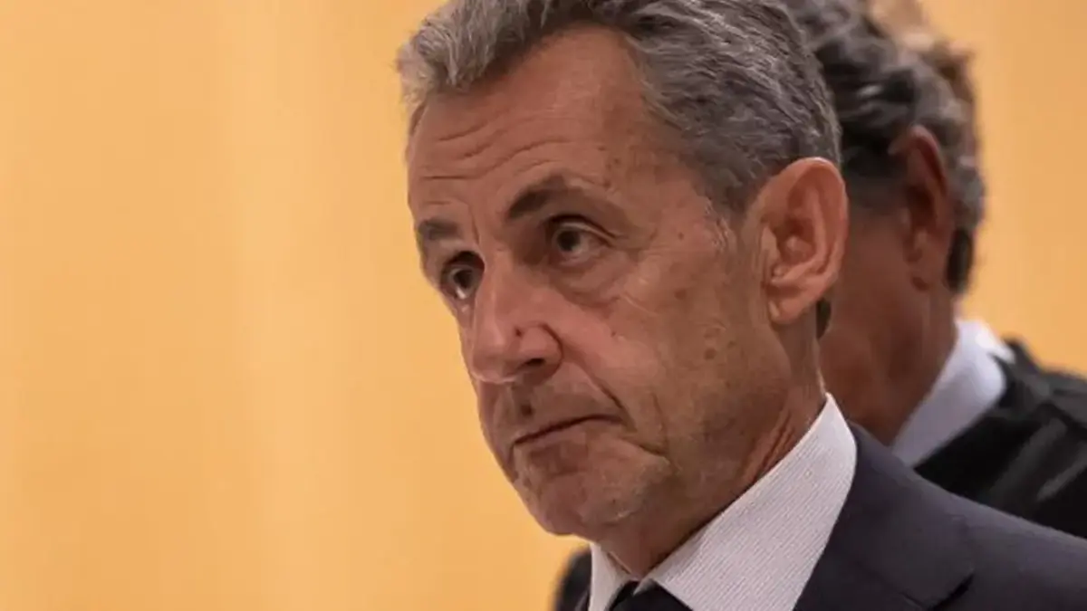 Eski Fransa Cumhurbaşkanı Sarkozy için istenen ceza belli oldu