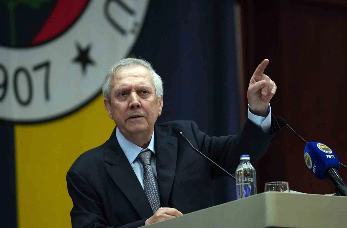 Fenerbahçe için gündem olan iddia: Efsane geri dönüyor