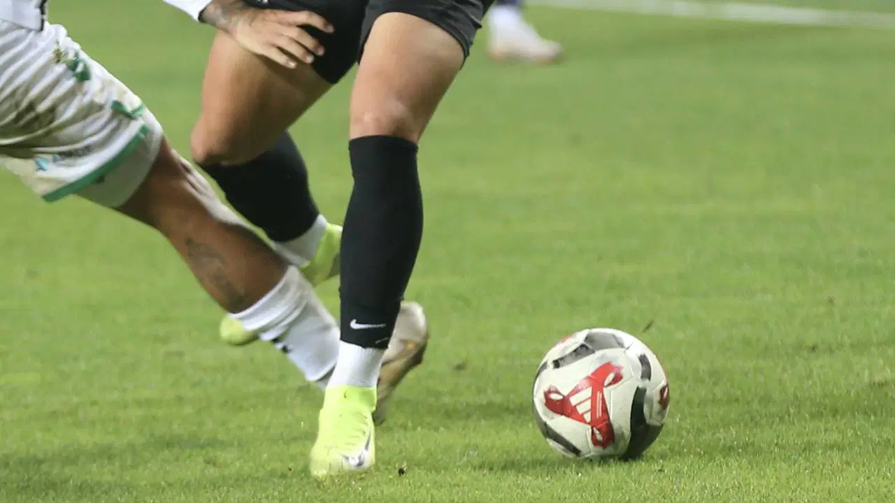 Filli Boya; Beşiktaş, Fenerbahçe, Trabzonspor ve Alanyaspor sponsorluğu ile futbola renk katıyor