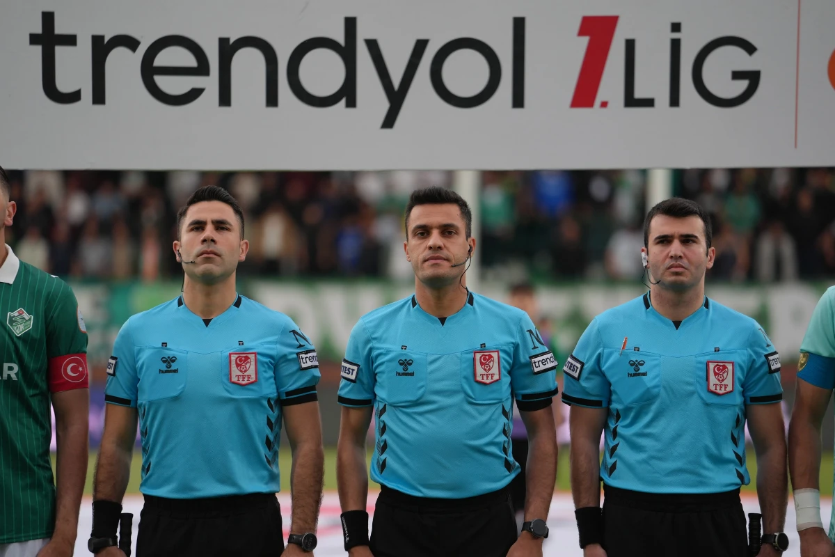 Gençlerbirliği - Trabzonspor maçını yönetecek hakem açıklandı