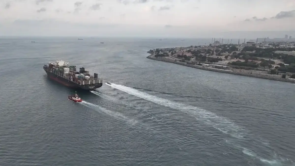 İstanbul Boğazı’ndan ilk 3 ayda 9 bin 195 gemi geçti