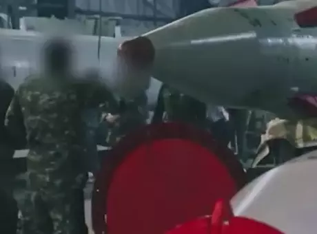 İşte İran'ın yer altı tesisleri! Devrim Muhafızları komutanı video yayınladı: Füze stoklarını hızla yeniliyoruz