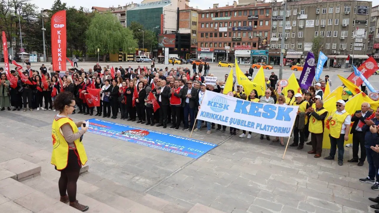 Kırıkkale'de emekçiler, 1 Mayıs'ta aynı halayda buluştu