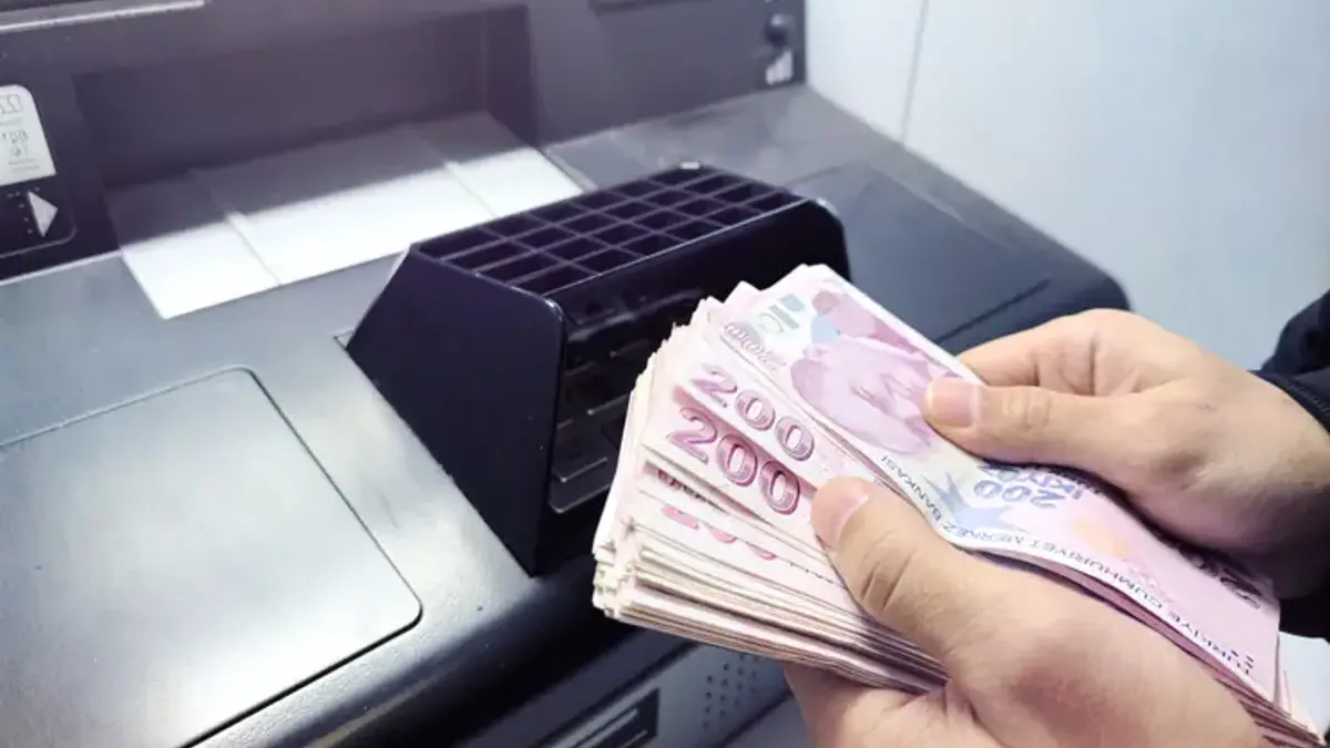 MAYIS AYI GÜNCEL EMEKLİ PROMOSYONU 2026 | Hangi Banka Ne Kadar Promosyon Veriyor? Garanti, Akbank, Yapı Kredi, QNB, İş Bankası, Ziraat, Halkbank, Vakıfbank promosyon tutarları