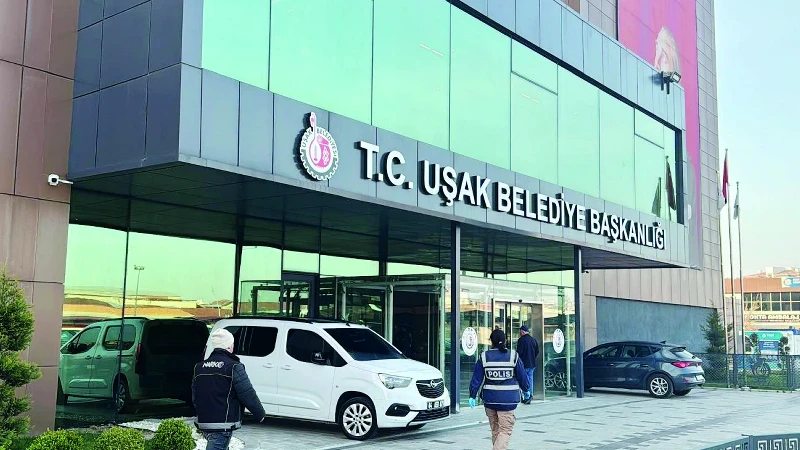 Pavyon çalışanlarına belediyeden maaş