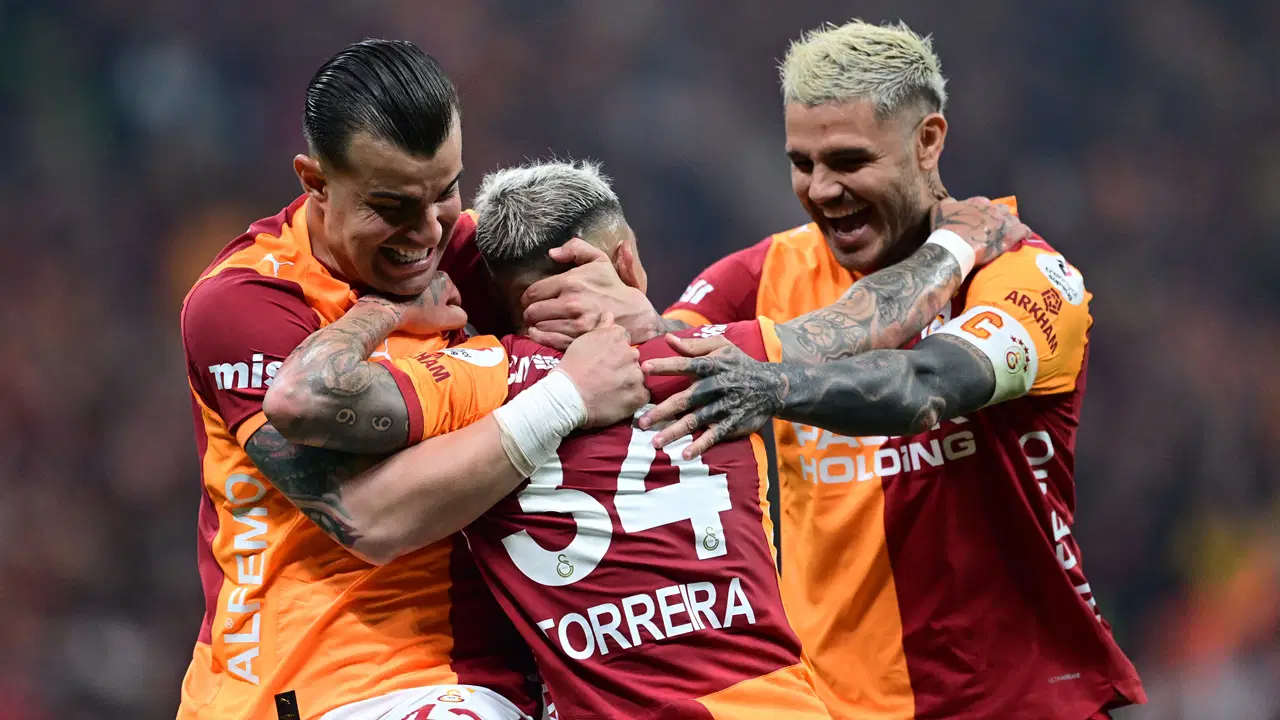 Rekorunu egale etmeye çok yaklaştı... Galatasaray şampiyonluk için Samsunspor deplasmanında!
