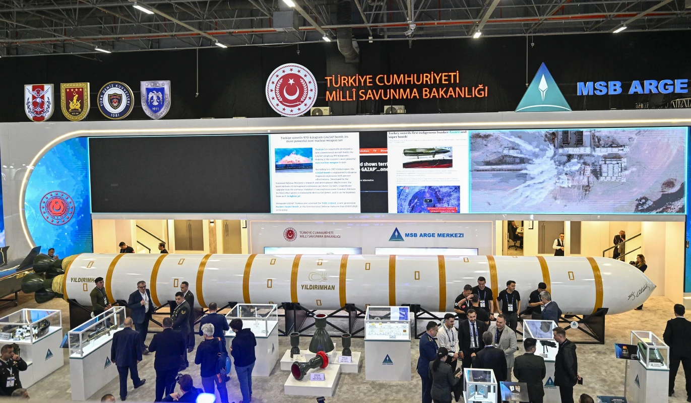 Sınırları aşan güç 'Yıldırımhan' dünya basınında geniş yankı uyandırdı: 'Türkiye'nin balistik füze canavarı ortaya çıktı'