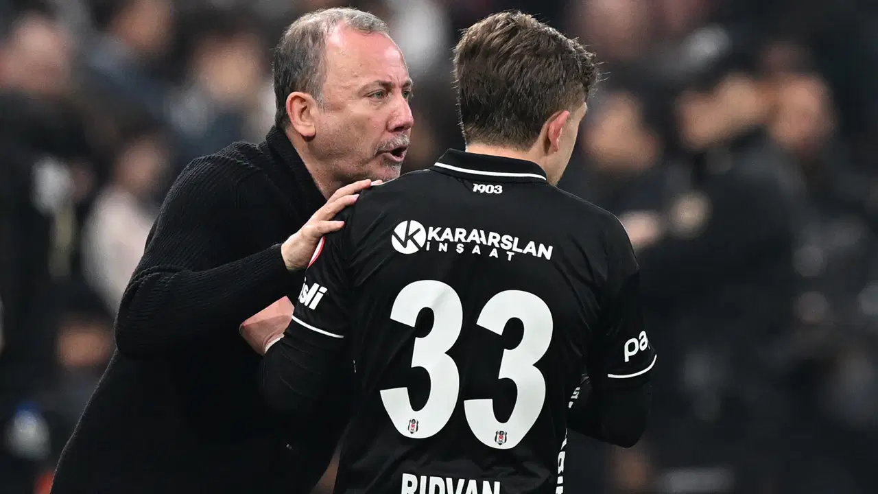 Spor yazarları Beşiktaş - Konyaspor maçını değerlendirdi: 'Sergen Yalçın, Beşiktaş için bir illüzyondu'