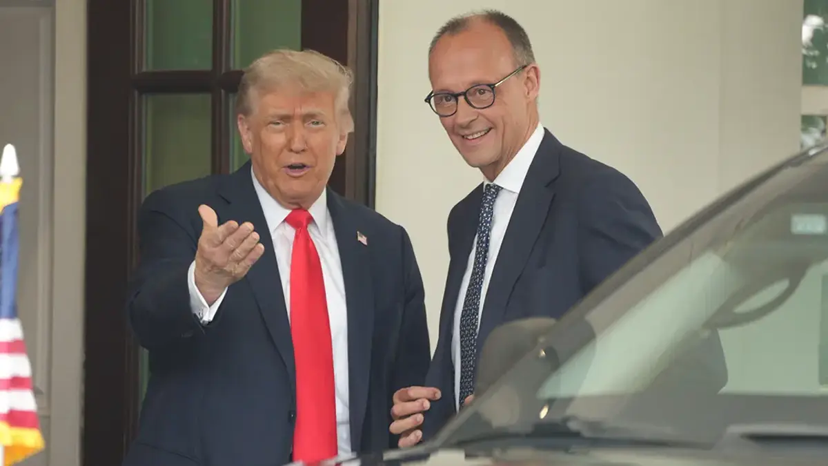 Trump’tan Merz’e: Ne konuştuğunu bilmiyor