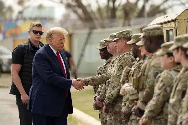 Trump’tan yeni kriz başlığı: Avrupa’daki ABD askerleri tartışma konusu