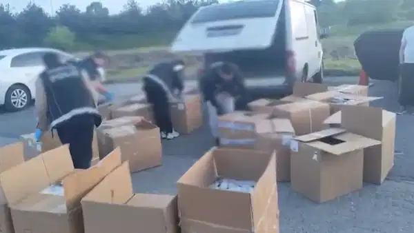 Tuzla'da 150 bin uyuşturucu hap ele geçirildi