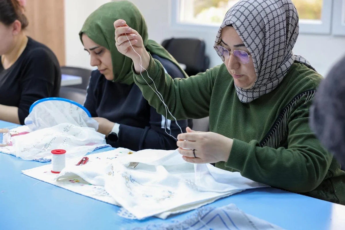 Ümraniye'de giyim üretim teknolojisi kurslarıyla ücretsiz mesleki eğitim imkanı