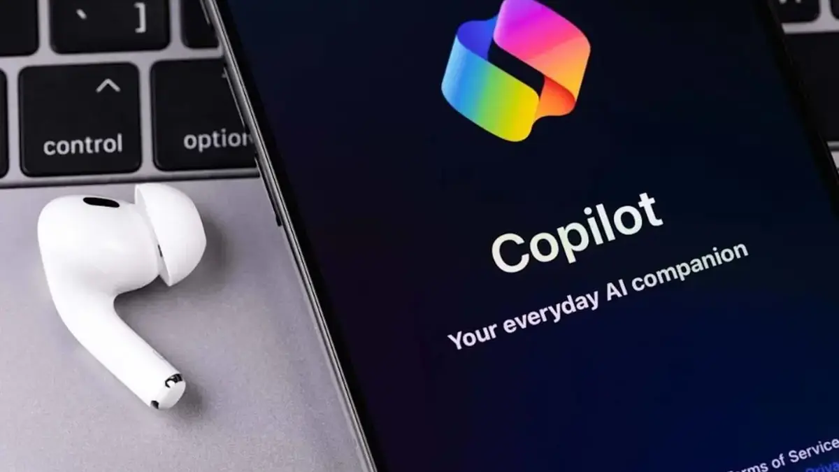 Yapay zeka asistanı copilot tepeye oynuyor